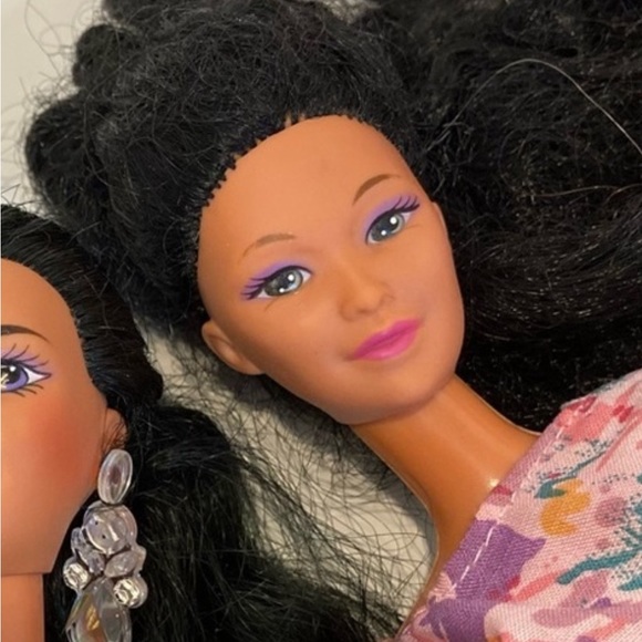 Mystery Barbie?? - Picture 9 of 10